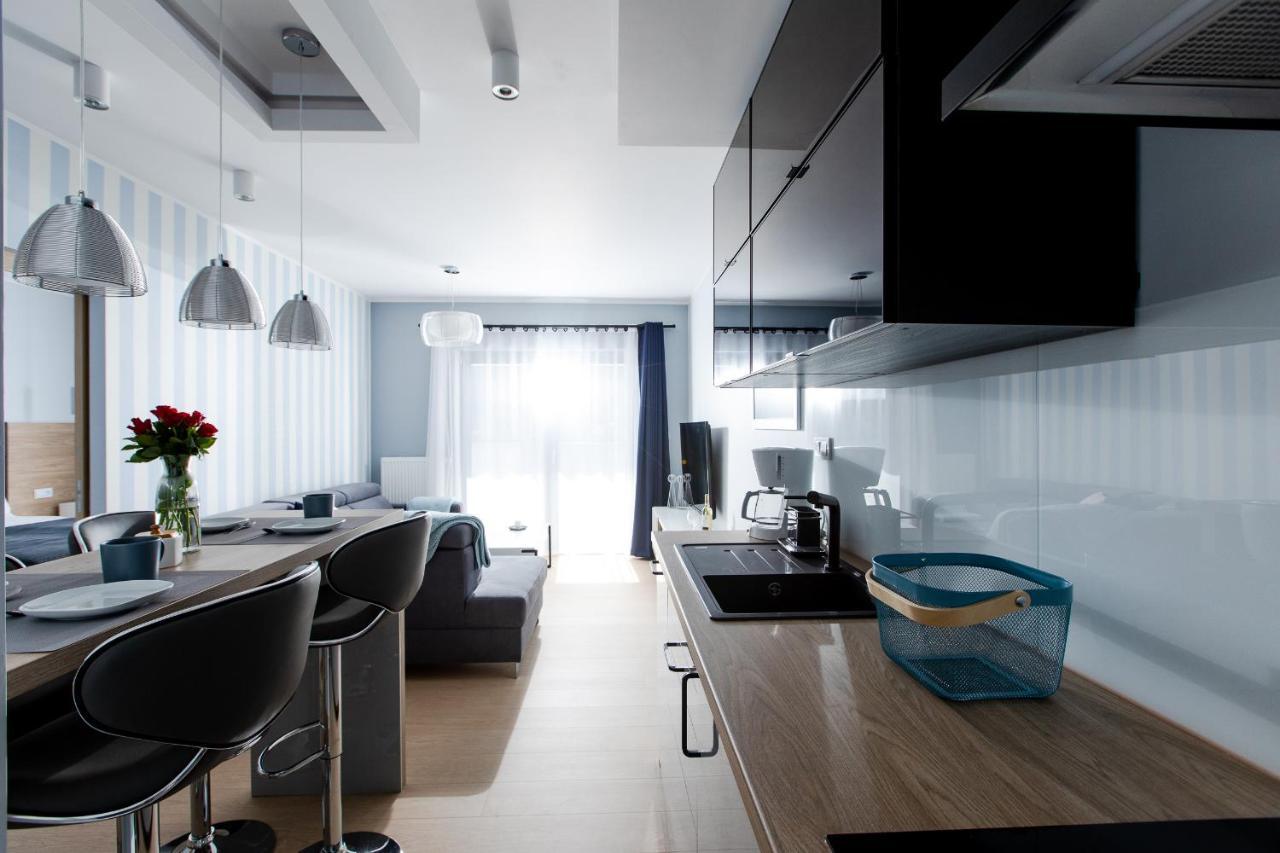 Apartament Blekitny Gardenia Dziwnow Z Widokiem Na Morze Epapartamenty Exterior foto
